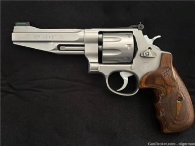 SMITH & WESSON 627 PERFORMANCE CENTER 357 mag 8 SHOT