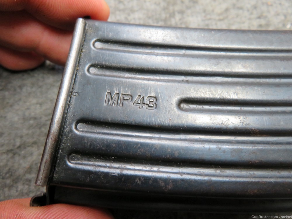 WWII GERMAN MP43 RIFLE MAGAZINE-ORIGINAL-CODE “fxo”-NICE BLUE FINISH-img-1