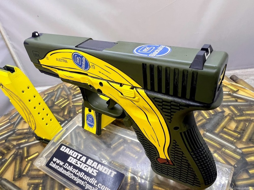 Glock 19 Banana, Cerakote and Engraved, With Custom Case by Dakota Bandit-img-6