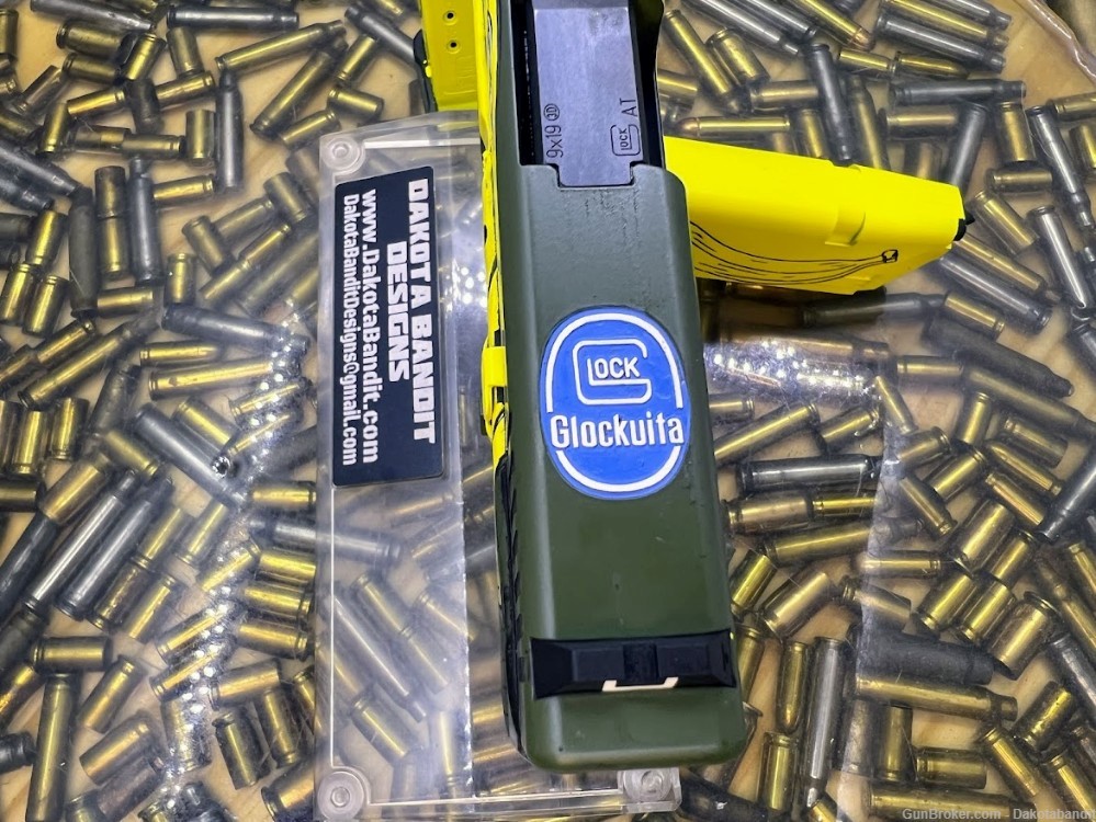 Glock 19 Banana, Cerakote and Engraved, With Custom Case by Dakota Bandit-img-5