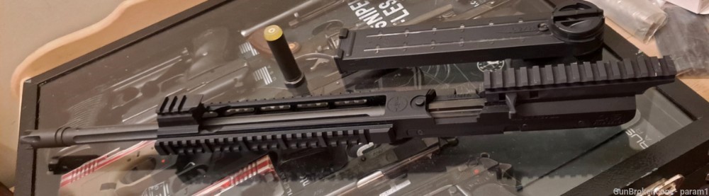 Ar57 upper with extra magazine.  New old stock-img-0
