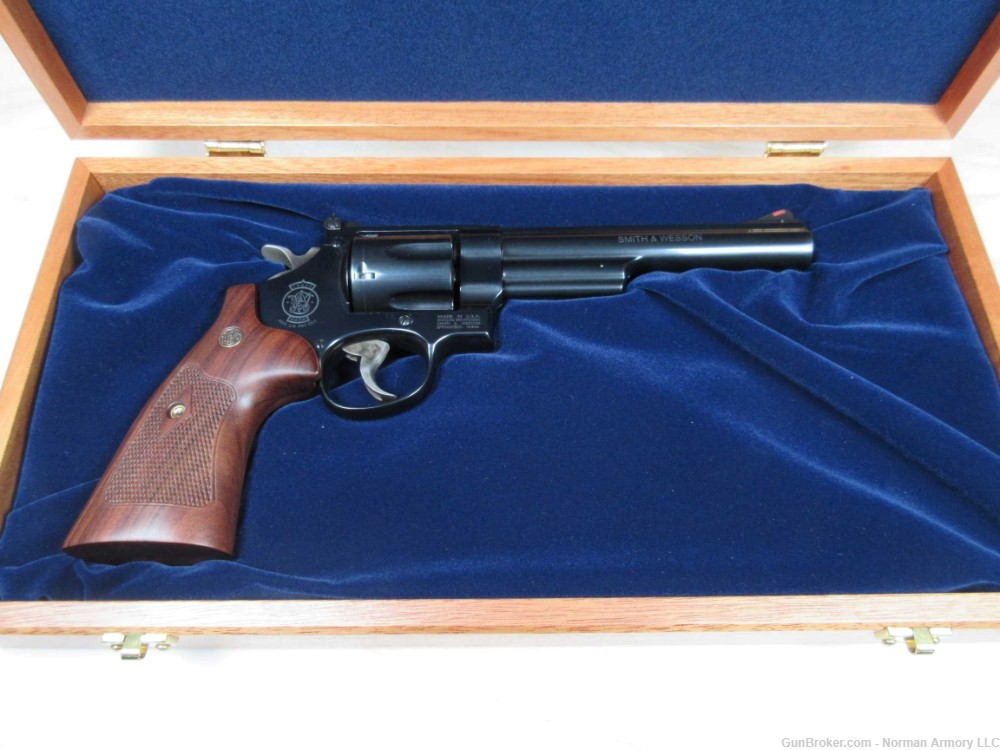 Smith & Wesson 29 Classic .44magnum 6.5" 6rd ALTAMONT WALNUT GRIPS-img-0