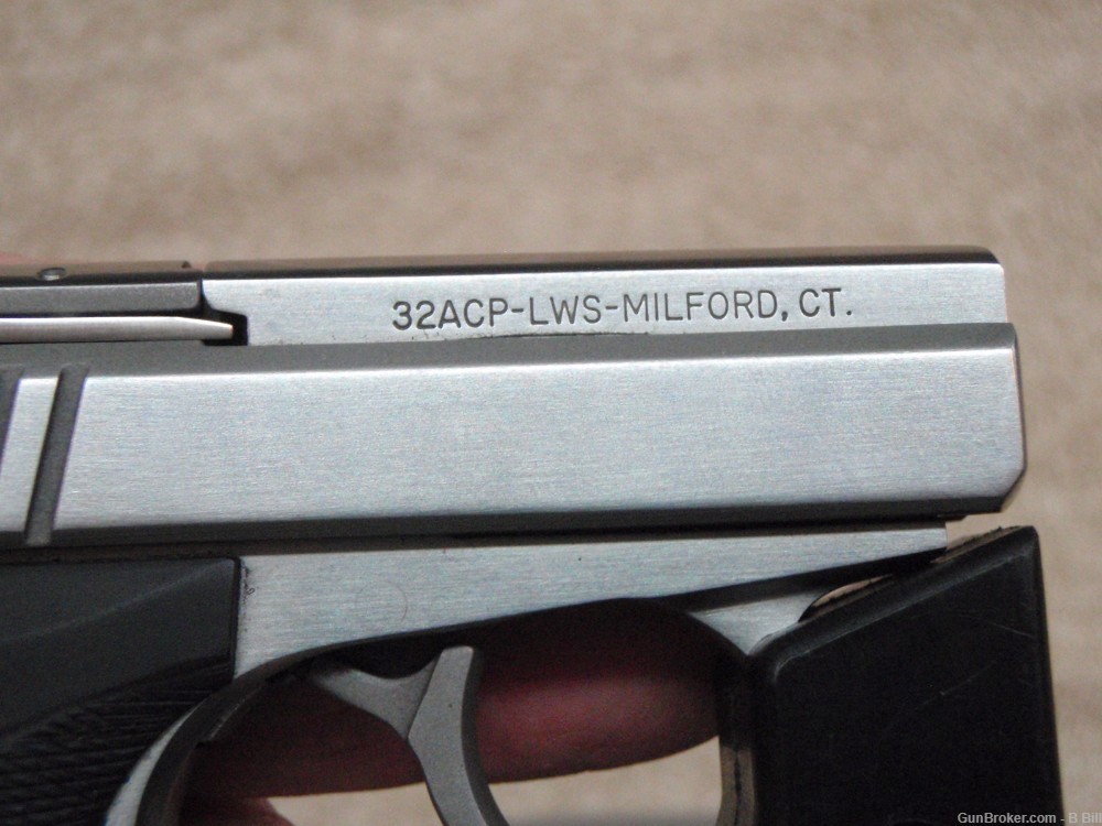 L.W. Seecamp Small Semi Auto 32 acp pistol w/ Seecamp RED Laser-img-2