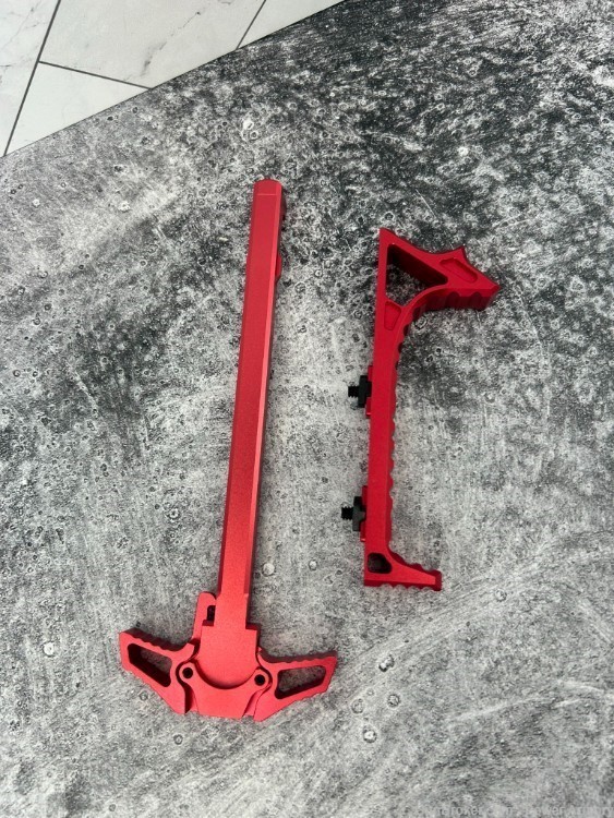 Angled Grip MLOK AR15 Ambidextrous Butterfly Charging Handle RED-img-0