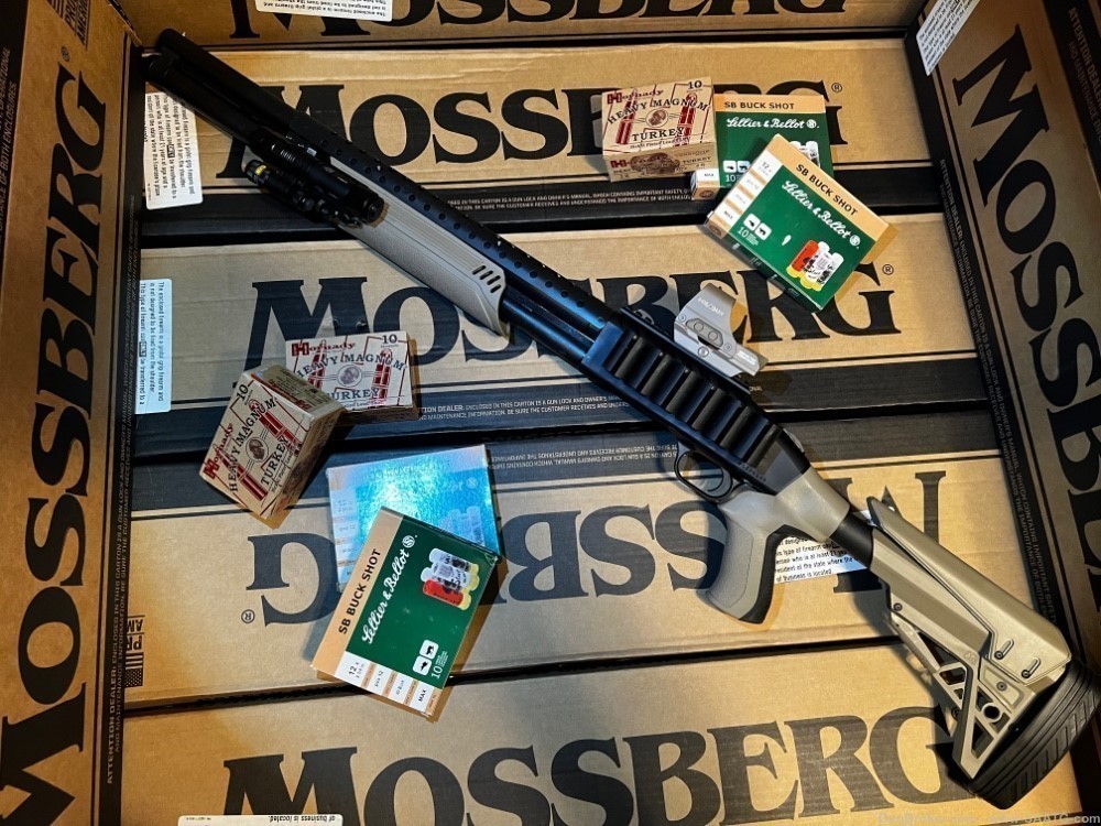 *LAST ONE Mossberg Tactical Defense Riot Assault 12 gauge Shotgun FDE-img-3