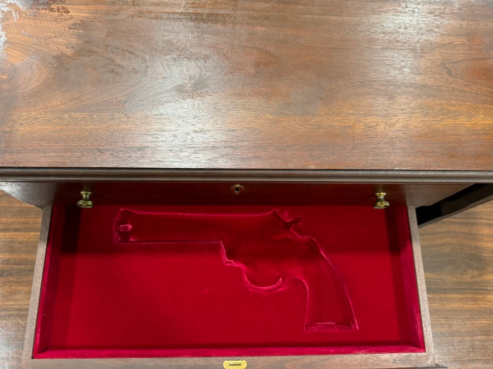 Colt Bicentennial Commemorative 3-Gun set Walnut Display Case-img-2