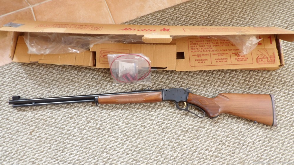 Marlin Golden 39 A 22 LR 24" 39A  Lever Action Rifle  Walnut  Stock Minty -img-1