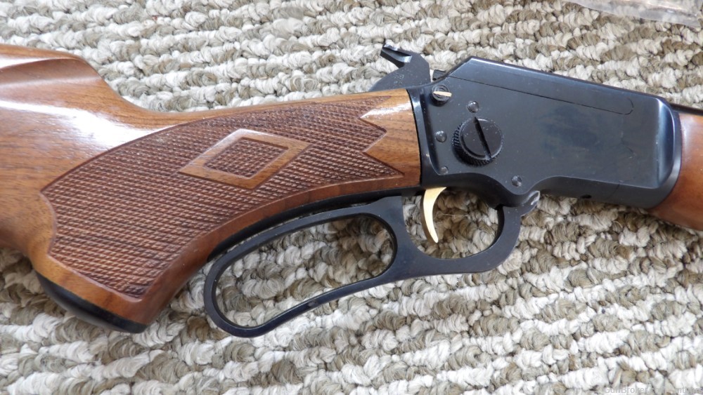 Marlin Golden 39 A 22 LR 24" 39A  Lever Action Rifle  Walnut  Stock Minty -img-7