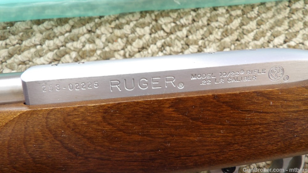 Ruger K 10/22  22 LR Stainless  Walnut Wood 10rd Mag  older model -img-10