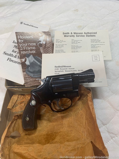 Smith & Wesson S&W Model 37 Airweight Mint Unfired 1969/70 38Spl.-img-0
