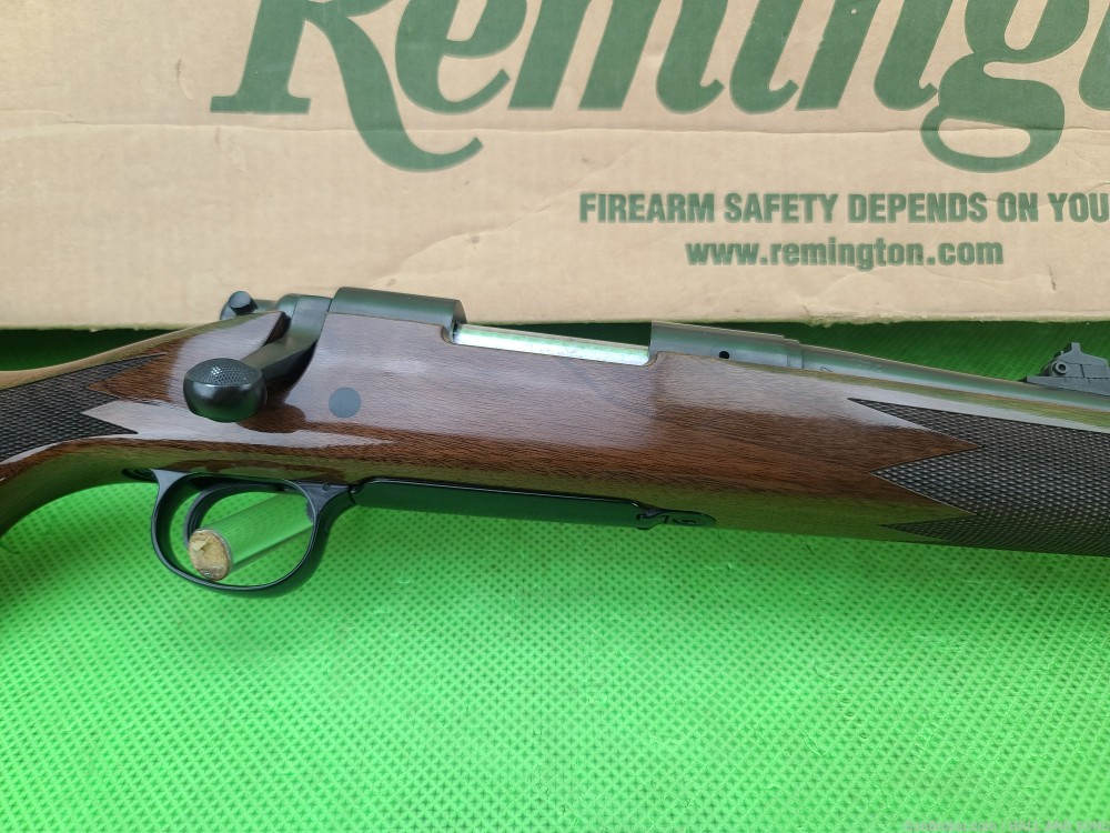 Remington 700 BDL * CUSTOM DELUXE * 222 Rem BORN 2006 IN ORIGINAL BOX-img-12