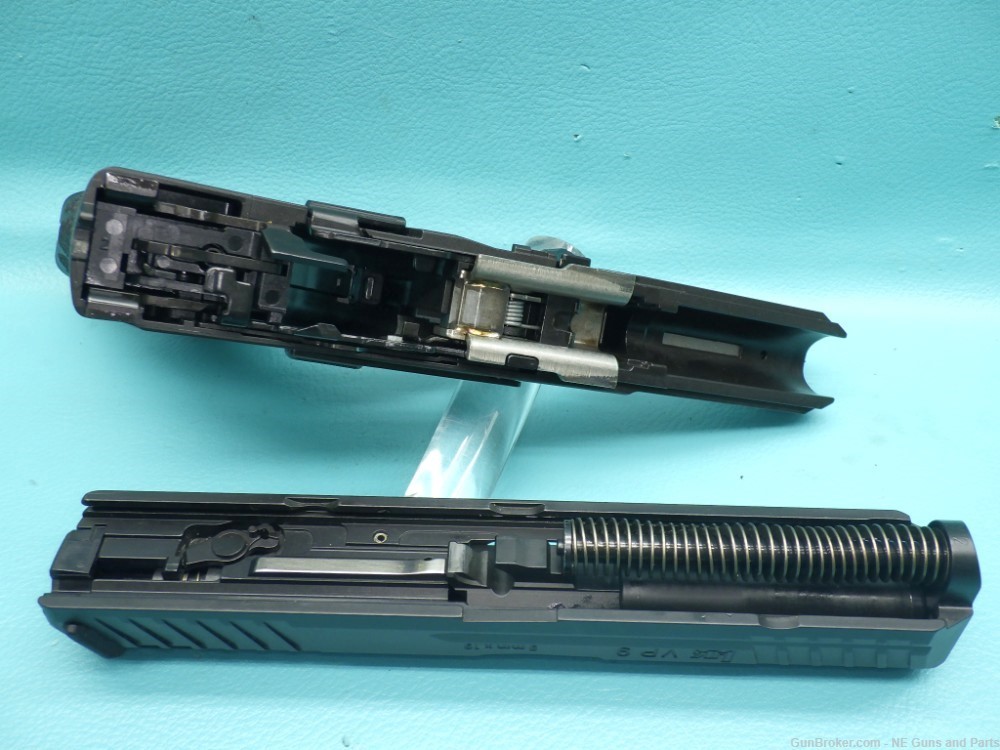Heckler & Koch VP9 9mm 4"bbl Pistol MFG 2016 W/ Night Sights & 3 Mags-img-19