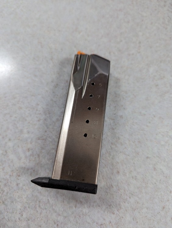 Smith & Wesson SD40VE Magazine 14rd Mag .40 S&W-img-1