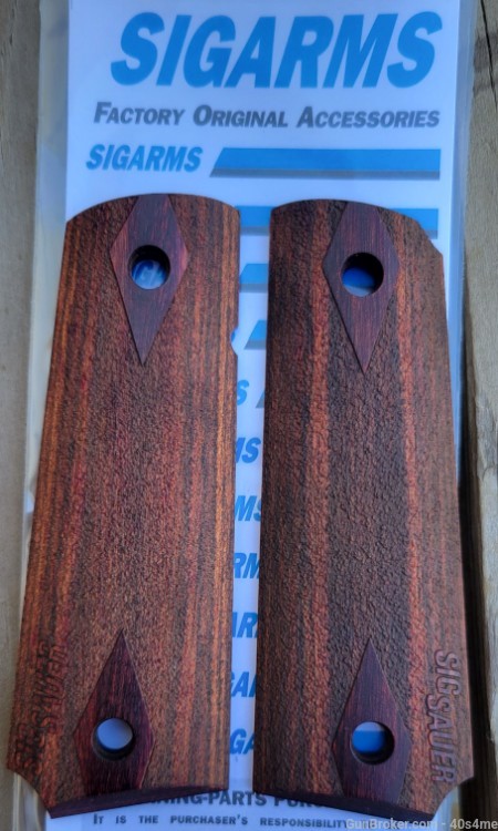 Sig Sauer 1911 Laminated Rosewood Grips Stippled New SigArms-img-0