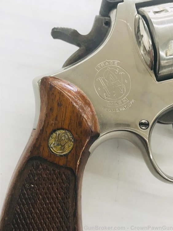 S&W 19-4 snub nose 2.5" barrel revolver .357 magnum-img-2