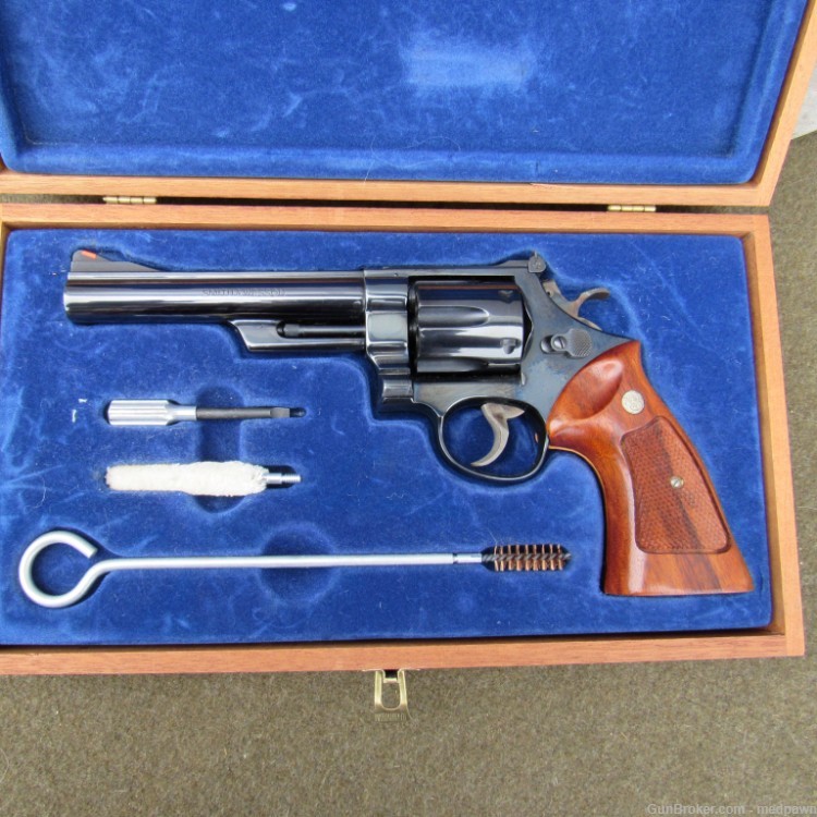 Fantastic Smith Wesson 57 .41 magnum mint in box No Dash!-img-18