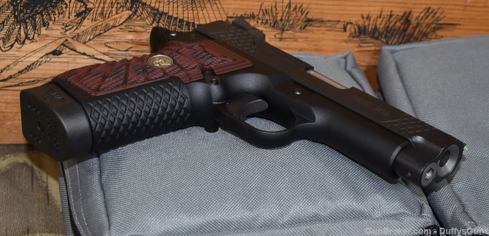 Wilson Combat EDC X9 Pistol with accessories-img-16