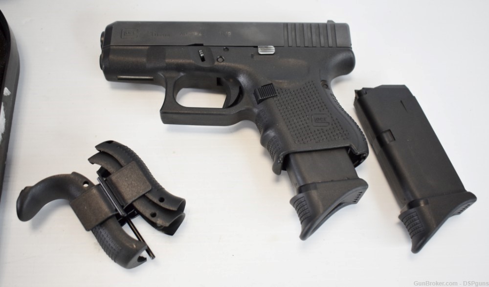 Glock G26 Gen4 Sub-Compact 9mm Pistol 3.9" 10 Rd. - PG2650201-img-2