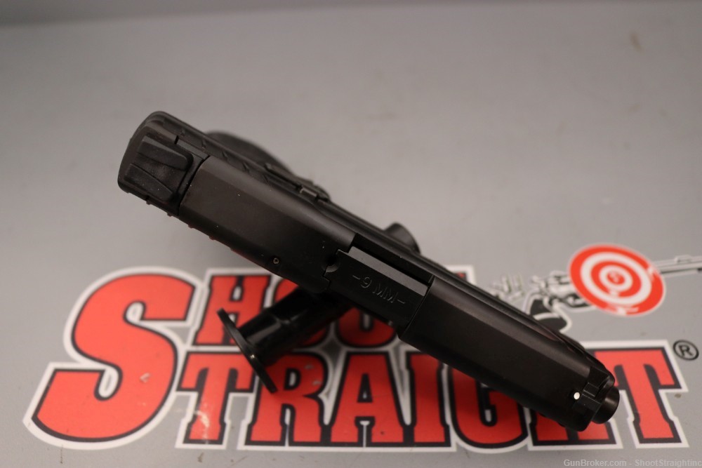 Smith & Wesson SD9VE 9mm 4.25"bbl BLK & STS w/Box-img-13