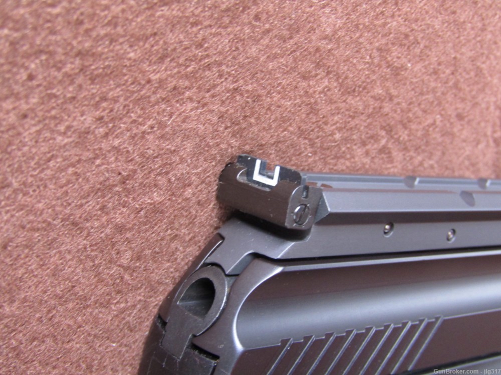 Beretta U22 Neos 22 LR Semi Auto Pistol Ambi Safety 2x 10 RD Mags Like New-img-7