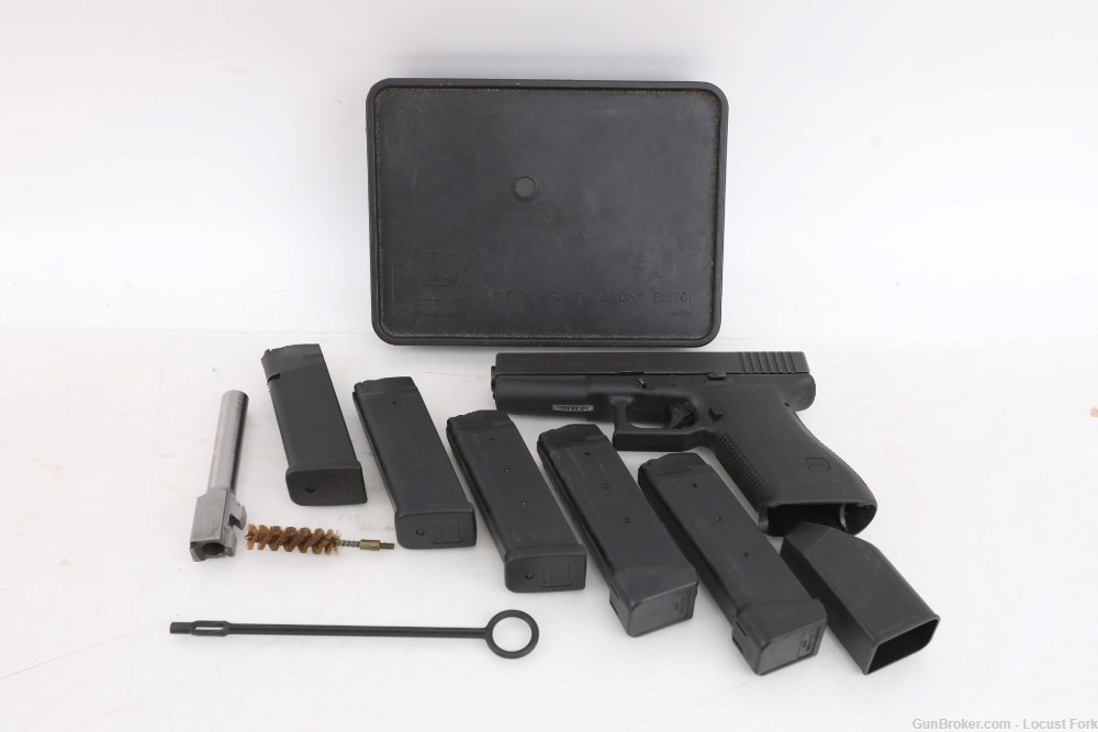 Glock 10mm 4.5" Tupperware Box TWO BBLS FIVE MAGS No Reserve!-img-0