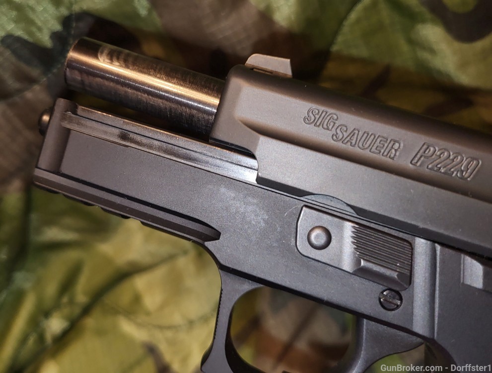 Sig Sauer P229R DAO DAK Trigger .40 S&W Pistol w 3 12-rd Mags Box LEO Trade-img-11