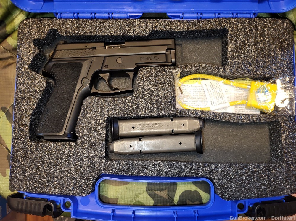 Sig Sauer P229R DAO DAK Trigger .40 S&W Pistol w 3 12-rd Mags Box LEO Trade-img-0