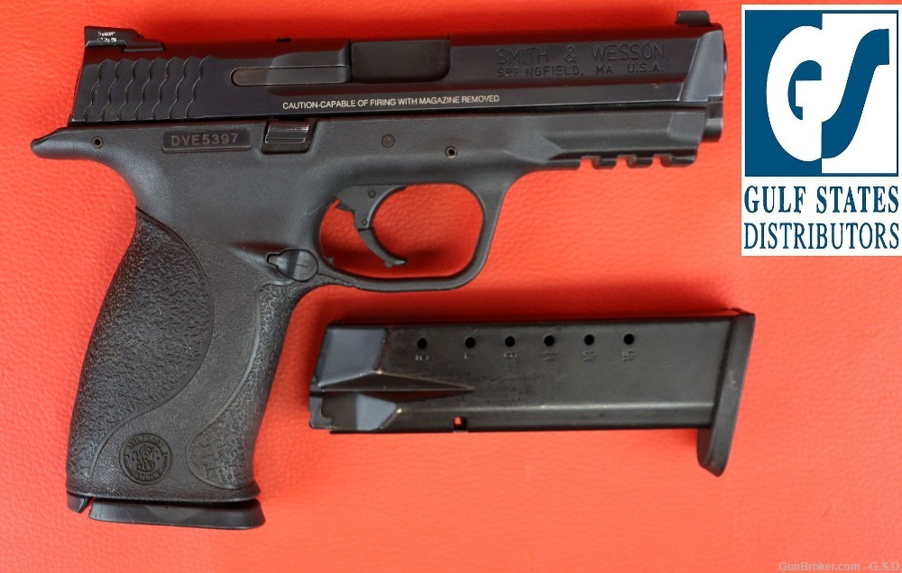 Smith & Wesson M&P40 .40 w/2 mags – GOOD+ COND-img-0