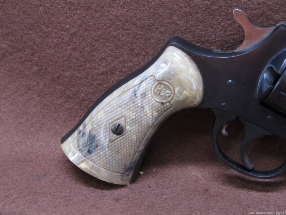 Harrington & Richardson H&R Arms 922 22 LR 9 Shot Double Action Revolver-img-1