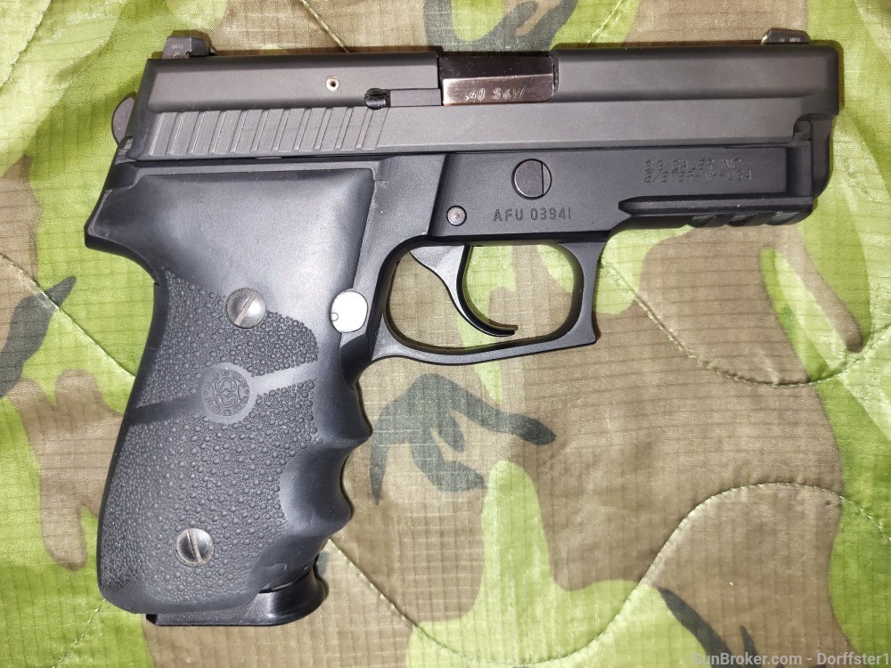 Sig Sauer P229R DAO DAK Trigger .40 S&W Pistol w 3 12-rd Mags Hogue Grips-img-3