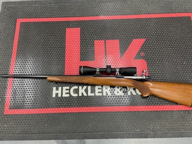 USED RUGER M77 HAWKEYE 30-06 LEUPOLD VX-FREEDOM 3-9 -img-5