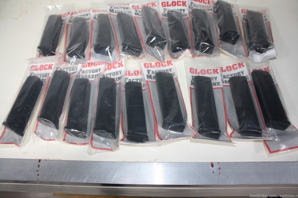 Glock 22 ‘Law Enforcement marked’ magazines; ONE LOT of 18; ALL EXCELLENT-img-2