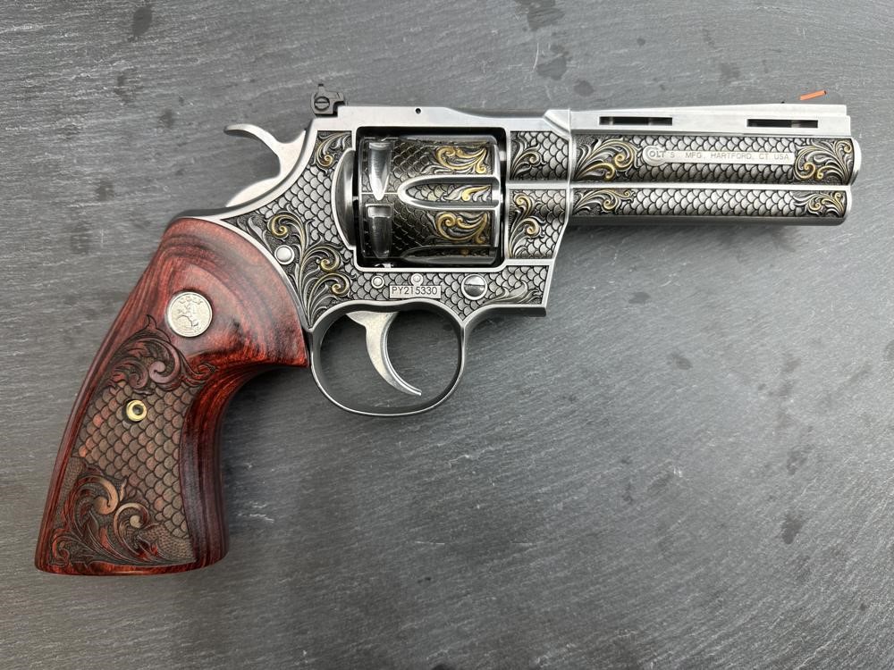 FACTORY 2ND - Colt Python ENGRAVED Royal Snake Scale by Altamont 4.25"-img-6