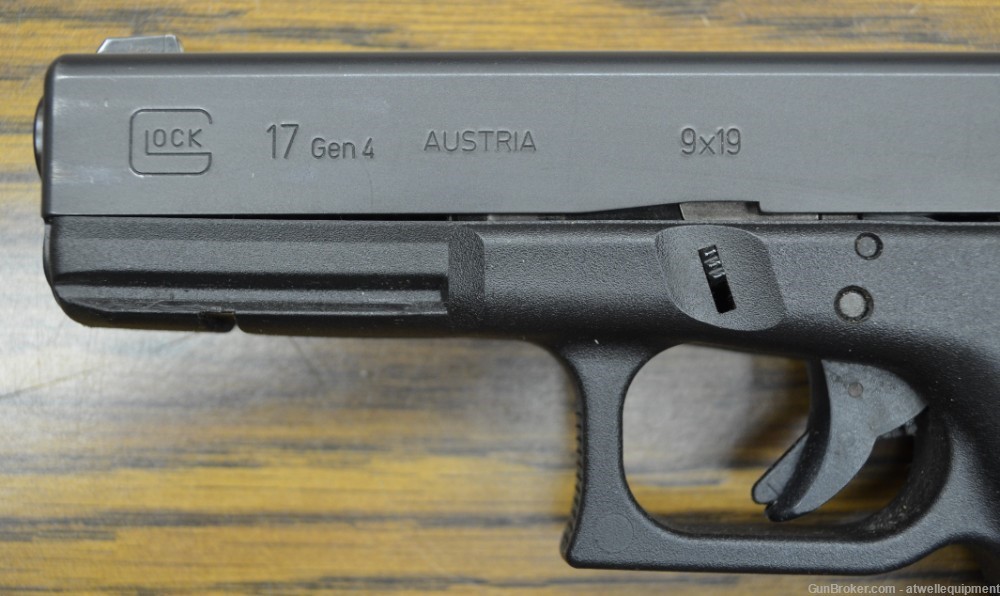 Glock 17 Gen 4 9MM Semi Auto Pistol-img-2
