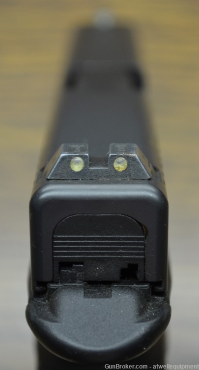Glock 17 Gen 4 9MM Semi Auto Pistol-img-10