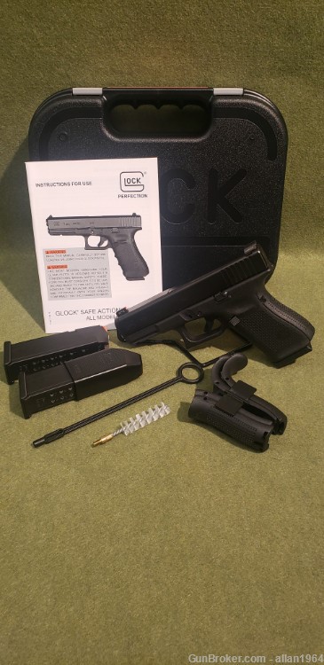 Glock 19M FBI Contract Gun 9mm 15 Round NIB UM1950333 USA Made-img-0