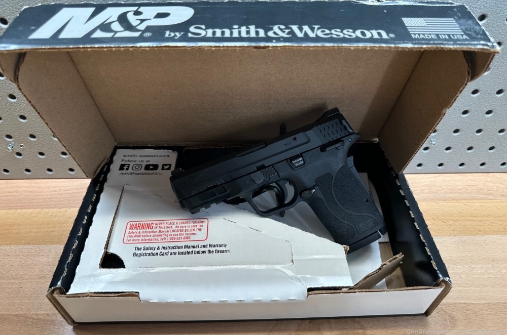 SMITH & WESSON SHIELD EZ 9mm M2.0 W/THUMB SAFETY With OG box-img-1