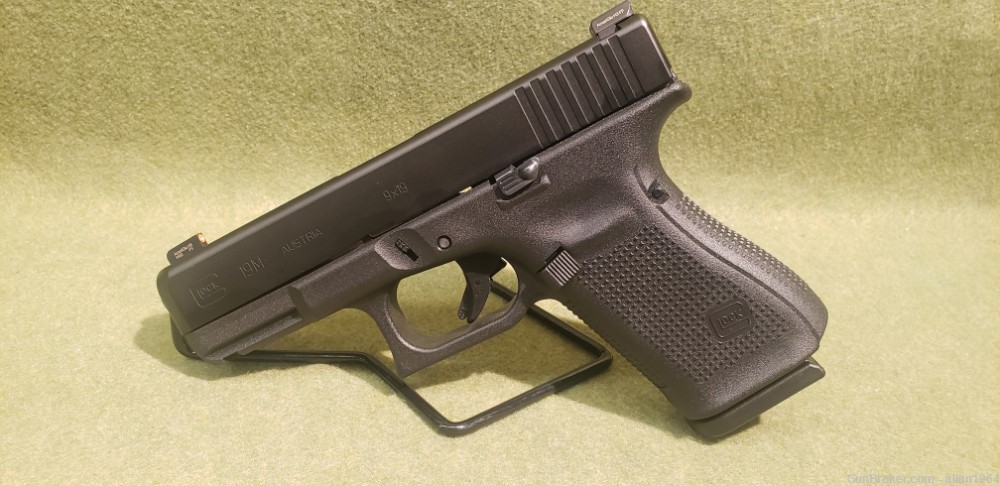 Glock 19M FBI Contract Gun 9mm 15 Round NIB PM1950333 Austrian Made-img-2