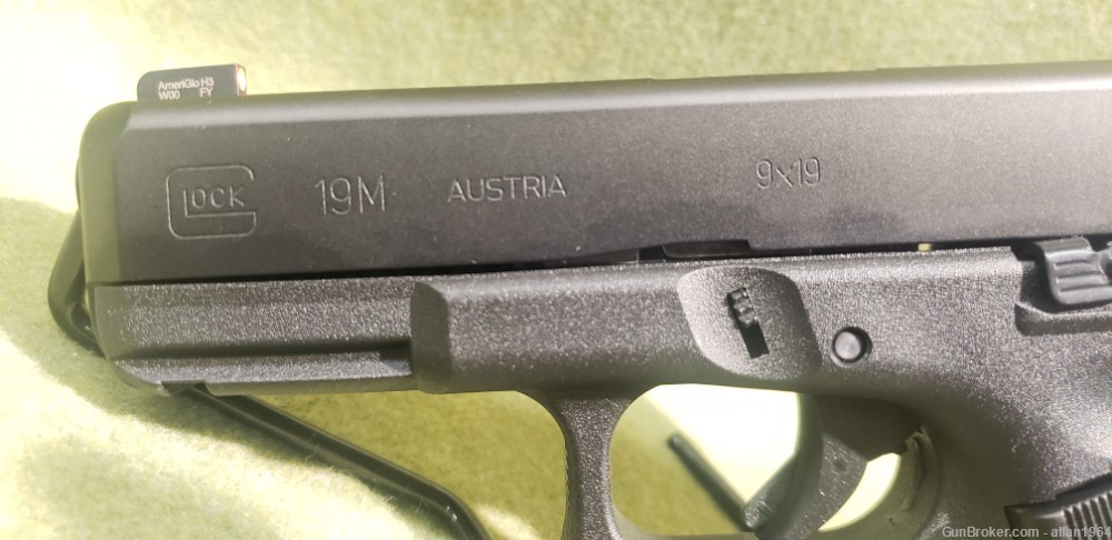 Glock 19M FBI Contract Gun 9mm 15 Round NIB PM1950333 Austrian Made-img-10