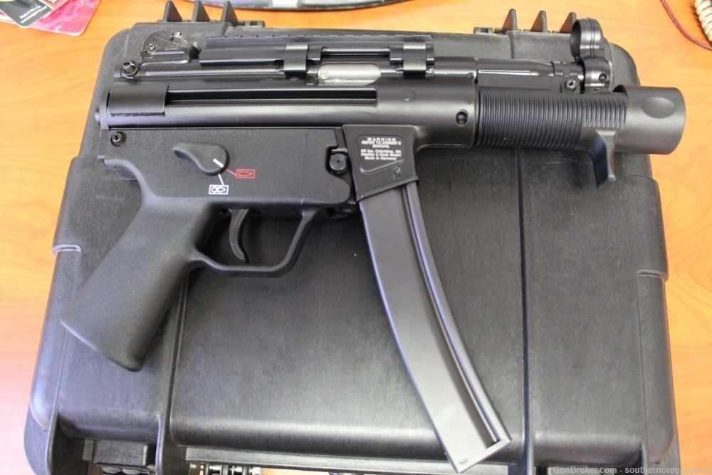 HK Heckler & Koch SP5K PDW 9mm Pistol MP5K M750900-A5 W/ Hard Case-img-1