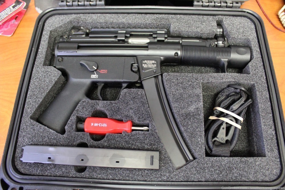 HK Heckler & Koch SP5K PDW 9mm Pistol MP5K M750900-A5 W/ Hard Case-img-0
