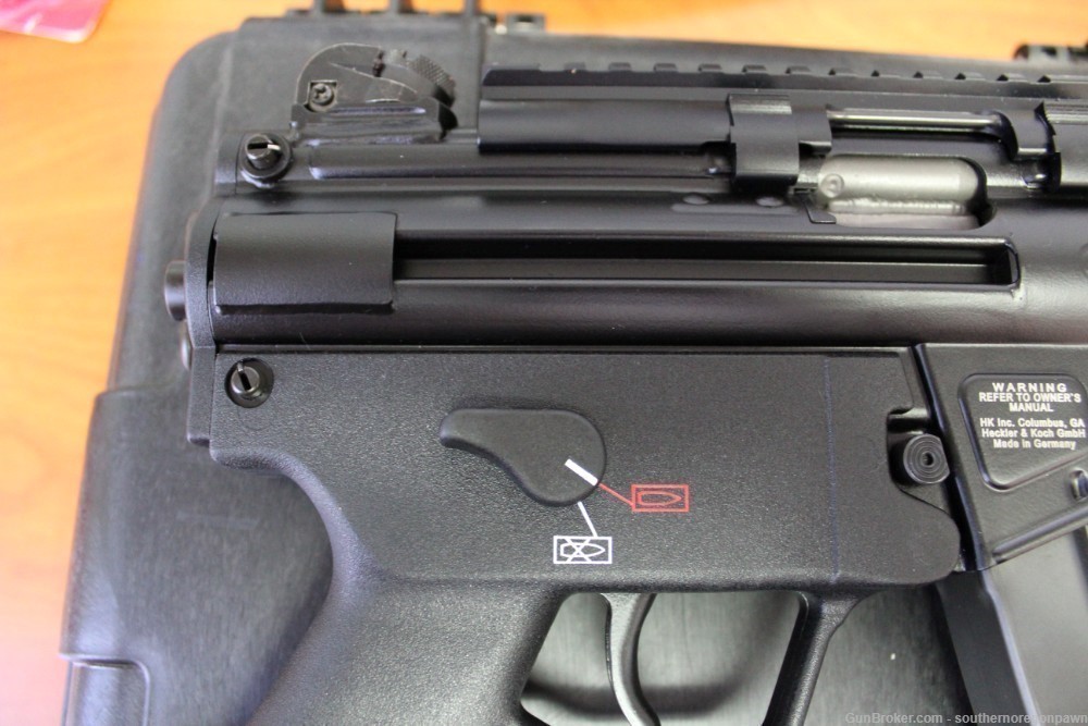 HK Heckler & Koch SP5K PDW 9mm Pistol MP5K M750900-A5 W/ Hard Case-img-2