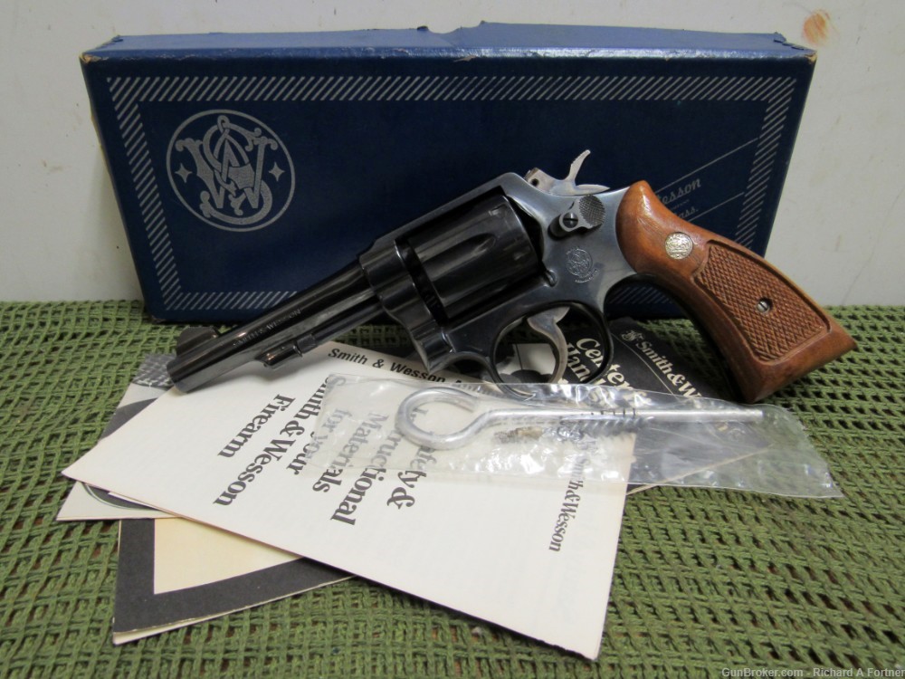 Smith & Wesson S&W Model 10-7 .38 Special Military & Police 4? Revolver-img-0