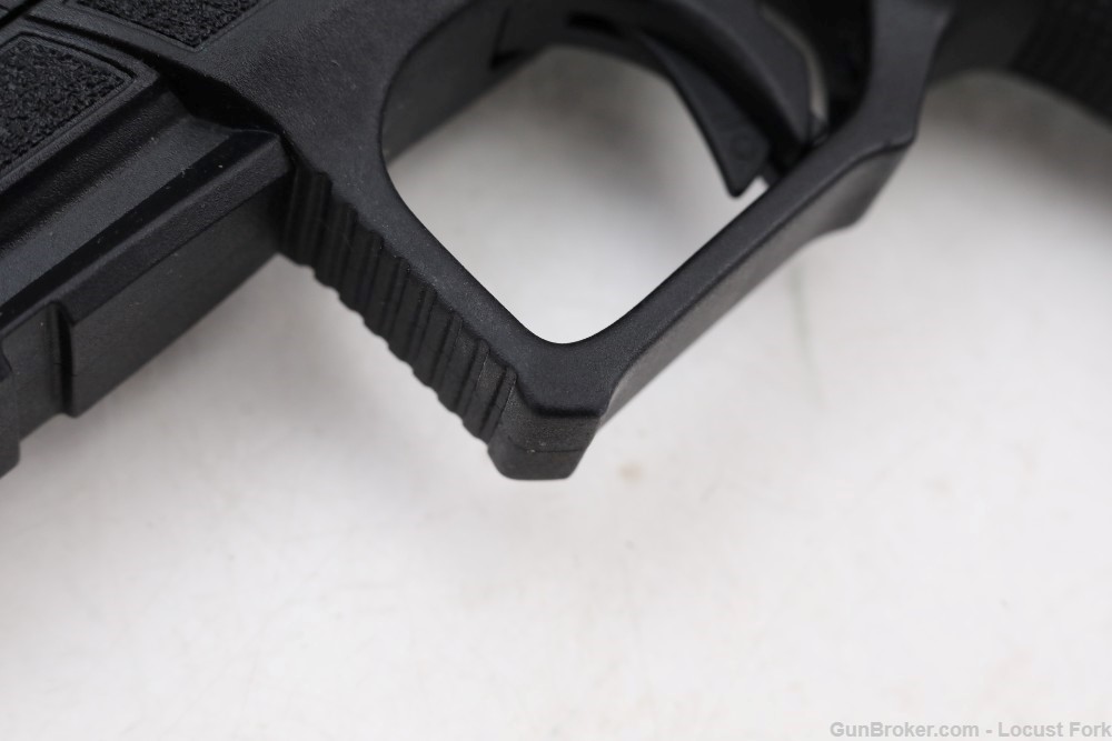 Beretta APX A1 FS 9mm 4.25" OPTICS READY Burris Holo LIKE NEW IN BOX NR! -img-12
