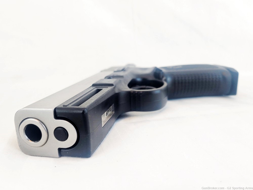 Smith & Wesson SW9VE (NO RESERVE)-img-3