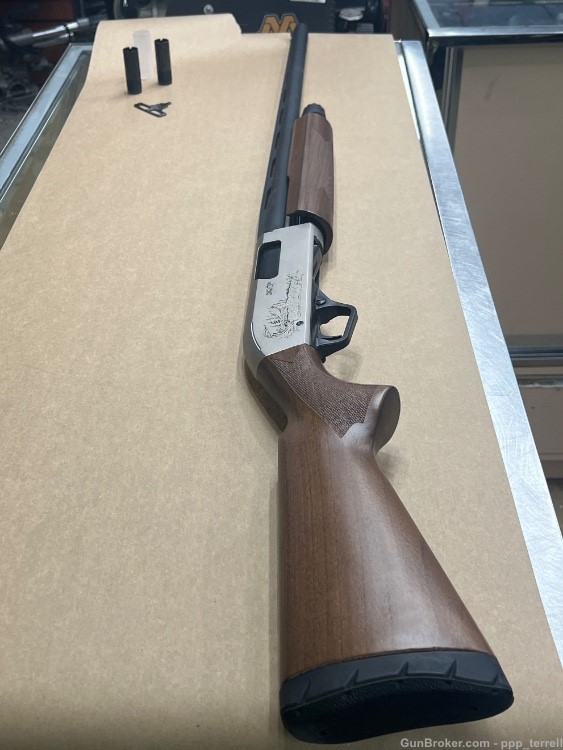 Winchester SXP Upland Field 12ga pump shotgun -img-4