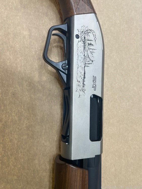Winchester SXP Upland Field 12ga pump shotgun -img-3
