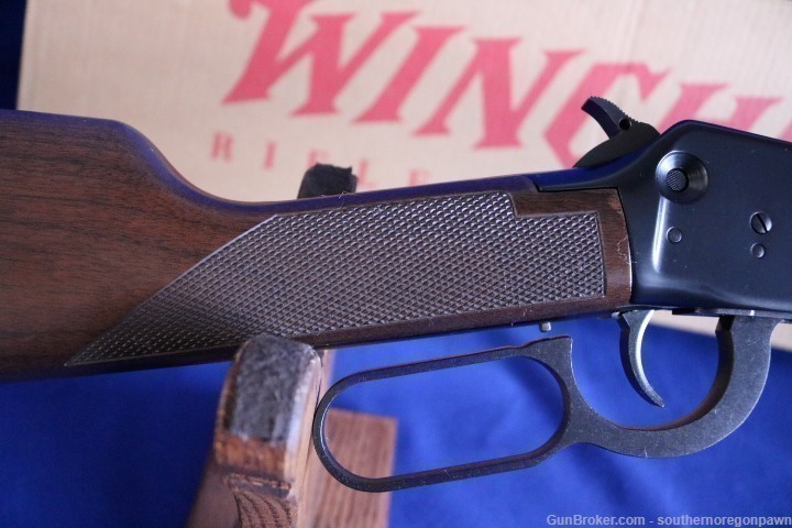 Winchester 9410 Shotgun lever .410 in 98% and in original box -img-2