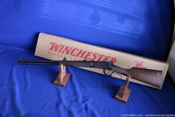 Winchester 9410 Shotgun lever .410 in 98% and in original box -img-22