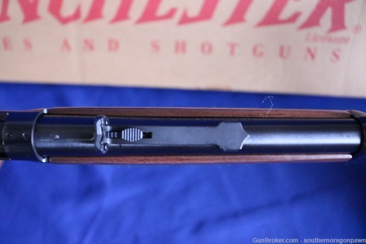 Winchester 9410 Shotgun lever .410 in 98% and in original box -img-11